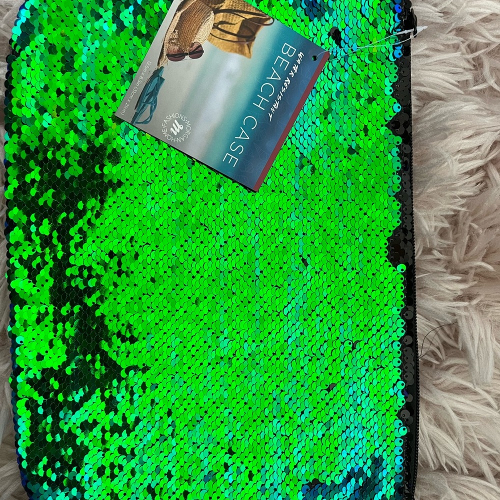 Beach case - Picture 2 of 4